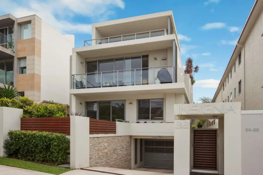 Main view of Homely unit listing, 2/32 Diamond Bay Road, Vaucluse NSW 2030