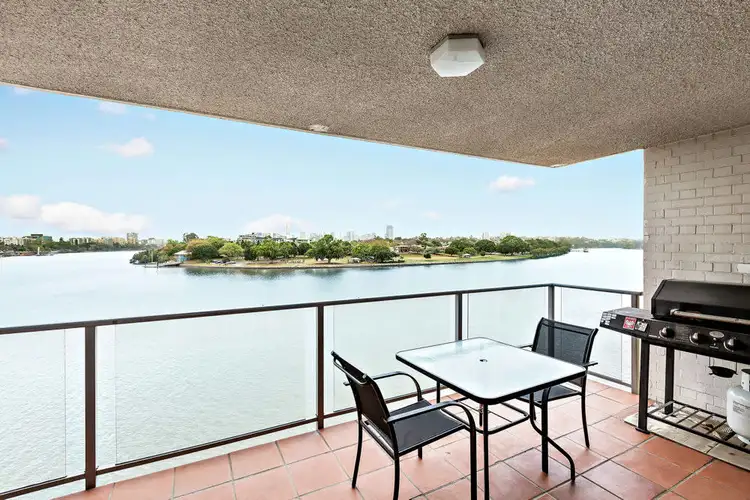 9/8 Sandford Street, St Lucia QLD 4067