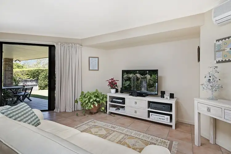 Sixth view of Homely house listing, 4 Campden Ct, Brookfield QLD 4069