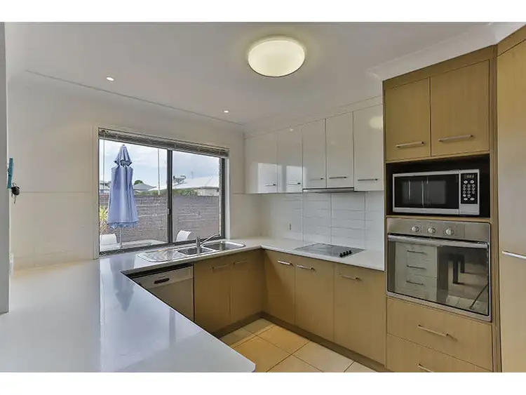 Third view of Homely unit listing, 2/2 Wareena Crescent, Glenvale QLD 4350