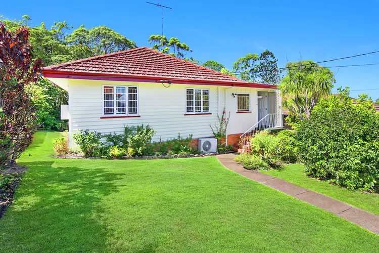Second view of Homely house listing, 17 Quebec Avenue, Camp Hill QLD 4152