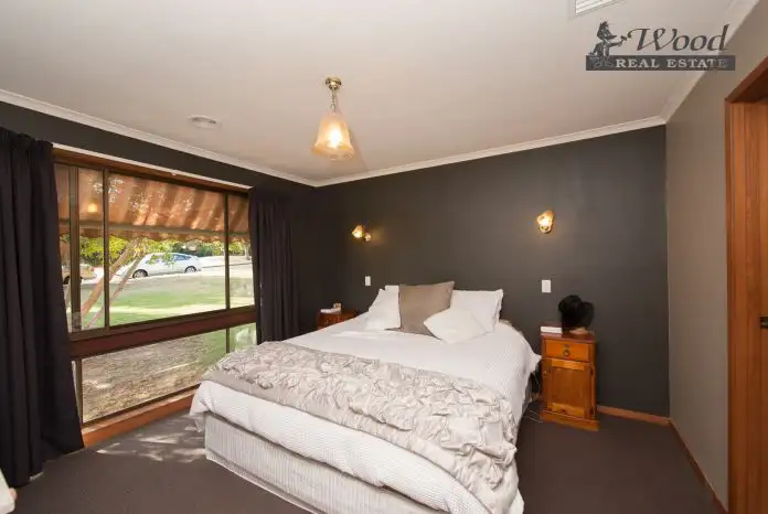 Fifth view of Homely house listing, 14 Buronga Dr, Lavington NSW 2641