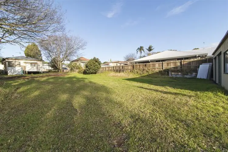 1B Llewellyn Street, Centenary Heights QLD 4350
