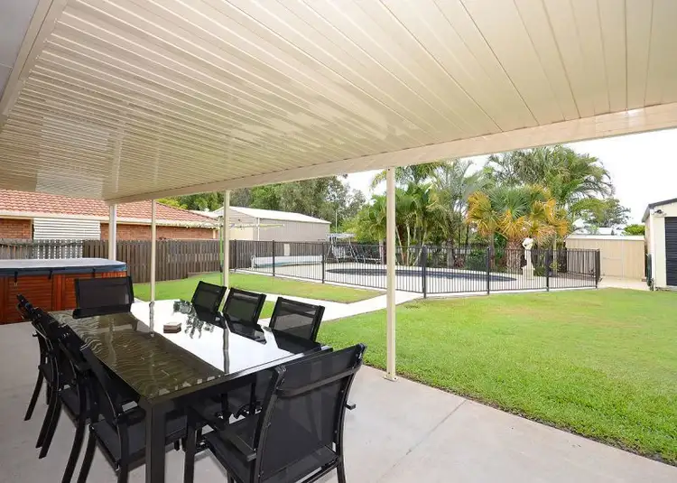 5 Vanda Street, Urangan QLD 4655