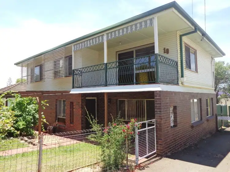 10 Hillside Street, Newtown QLD 4350