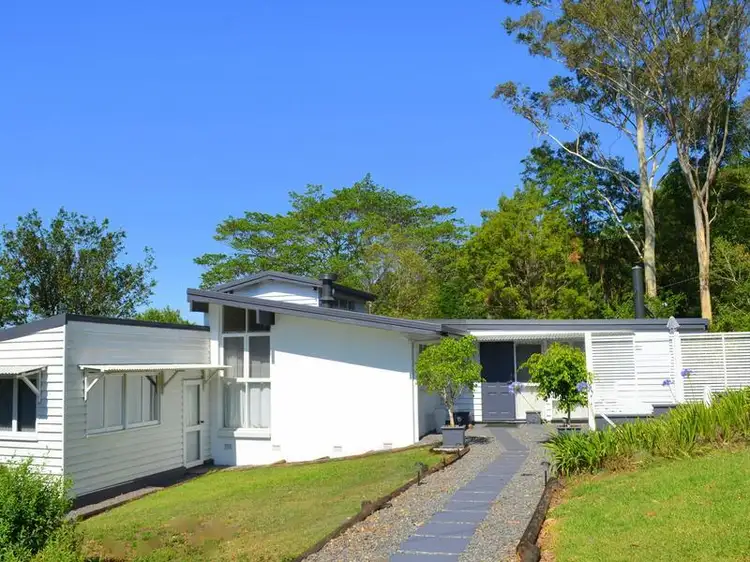 1 Glasshouse Parade, Maleny QLD 4552