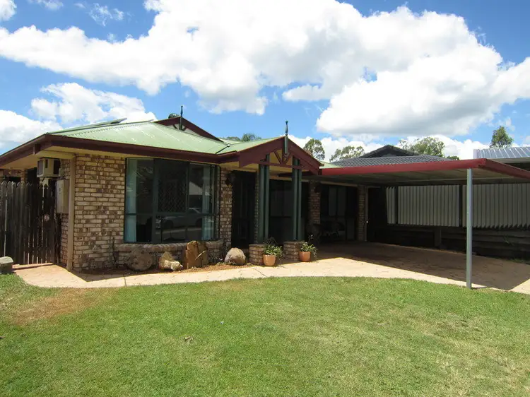 8 Quando Close, Yamanto QLD 4305