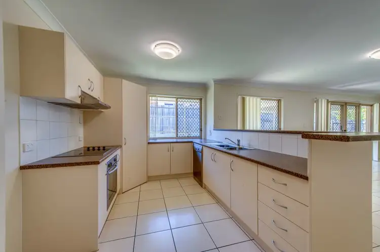 Sixth view of Homely house listing, 10 Van Asch Close, Doolandella QLD 4077