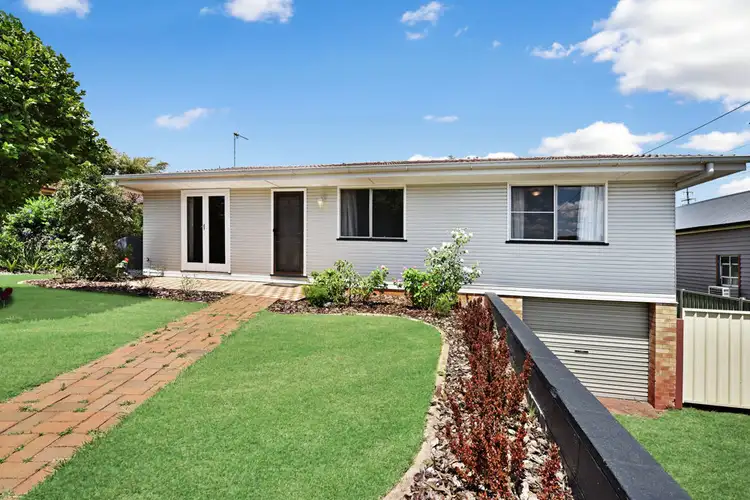 12 Elworthy Street, Harlaxton QLD 4350