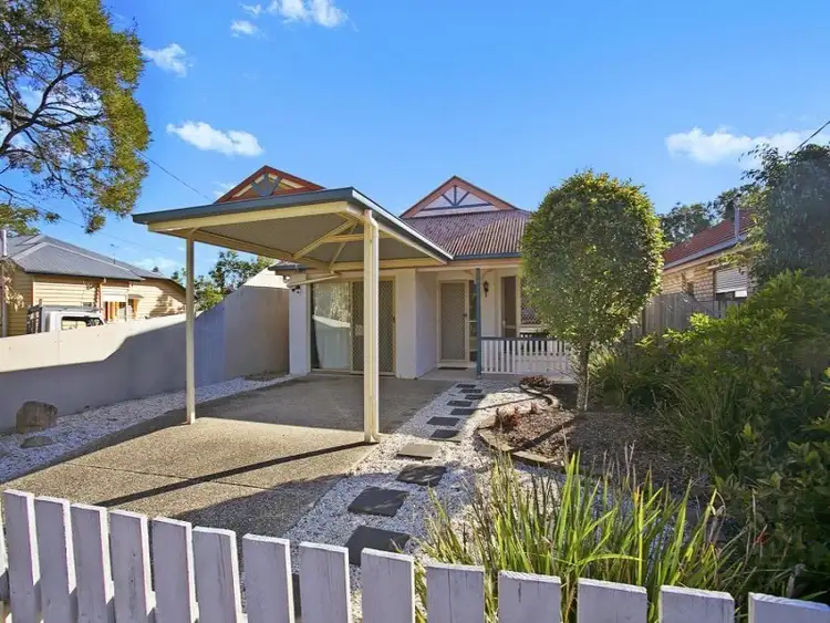 6 Strong Avenue, Graceville QLD 4075