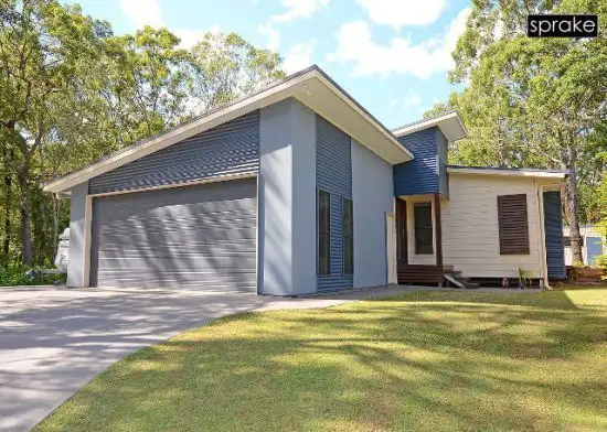 17 Cumberland Crt, Point Vernon QLD 4655