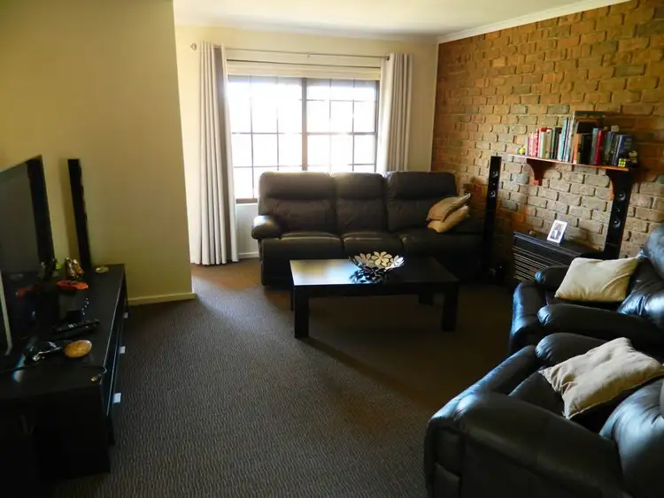 Second view of Homely house listing, 2/7 Beatty Terrace, Murray Bridge SA 5253