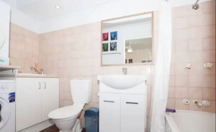 Fourth view of Homely unit listing, 4/13 Federation Avenue, Broadbeach QLD 4218