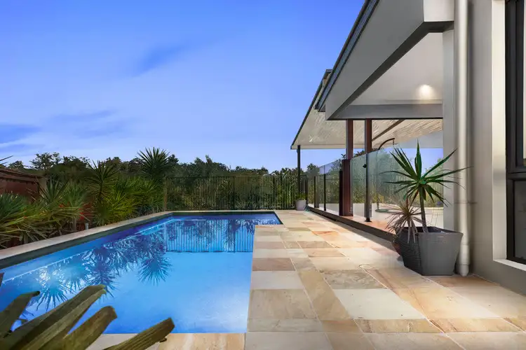 4 Robin Place, Forest Glen QLD 4556