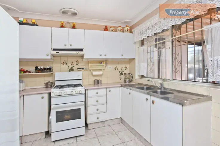 Fourth view of Homely house listing, 5 Nile Place, St Clair NSW 2759