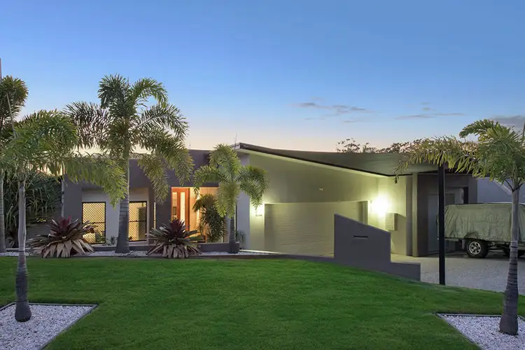 6 Pine Ridge Place, Little Mountain QLD 4551