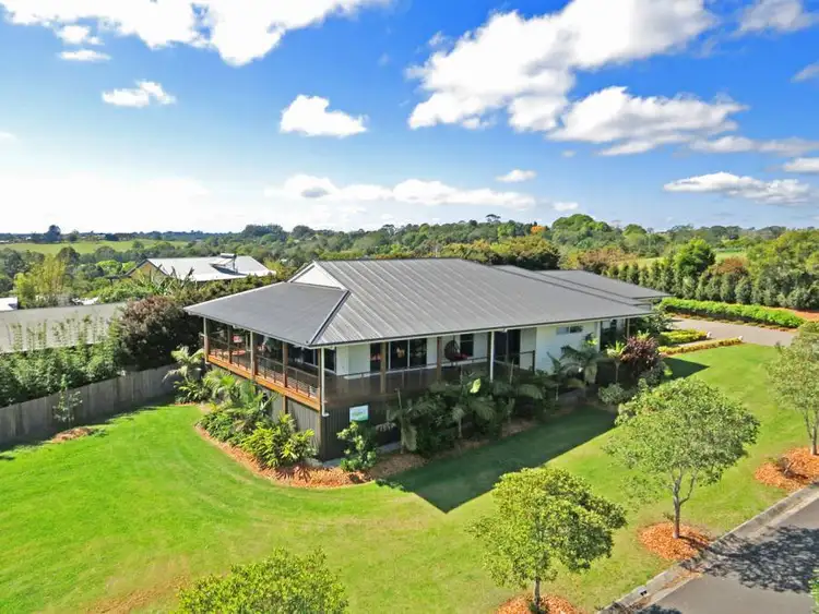 25 Laurel Street, Maleny QLD 4552