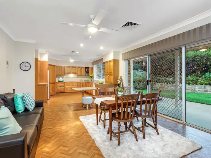 Sixth view of Homely house listing, 4 Glenvale Close, West Pennant Hills NSW 2125