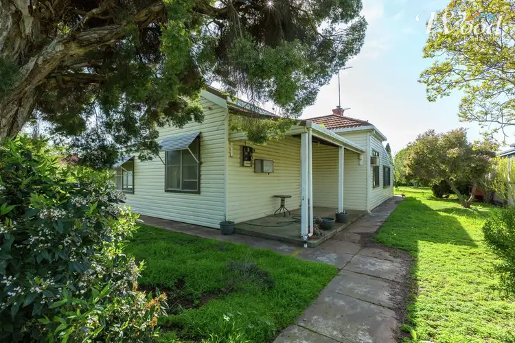 11 & 13 Second Avenue, Henty NSW 2658
