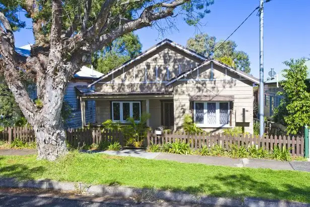 8 Abel Street, Mayfield West NSW 2304