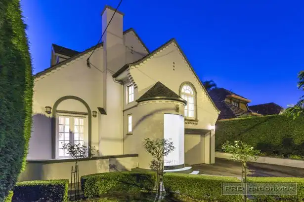72 Stewart Avenue, Hamilton South NSW 2303