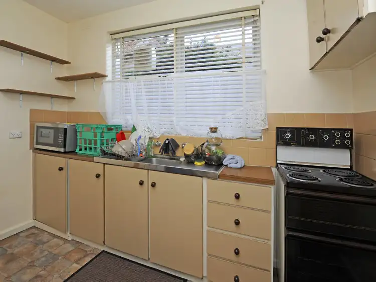 Fifth view of Homely apartment listing, 2/11 John Street, Brunswick East VIC 3057