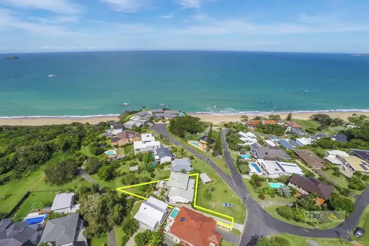 29 Sapphire Crescent, Sapphire Beach NSW 2450