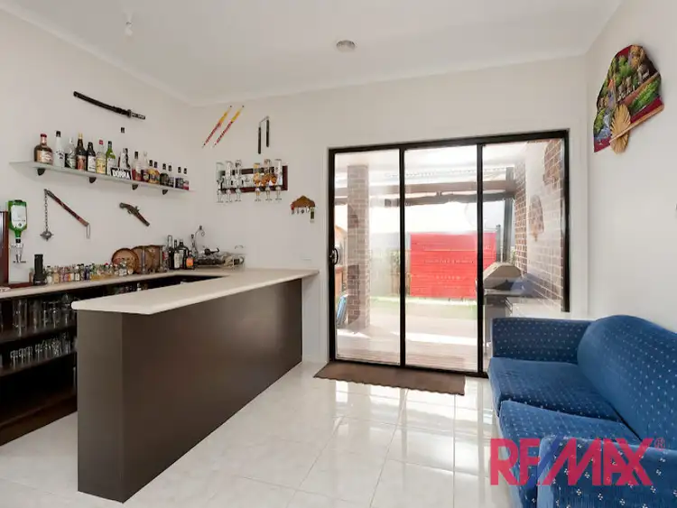 Seventh view of Homely house listing, 8 Lakewood Place, Berwick VIC 3806