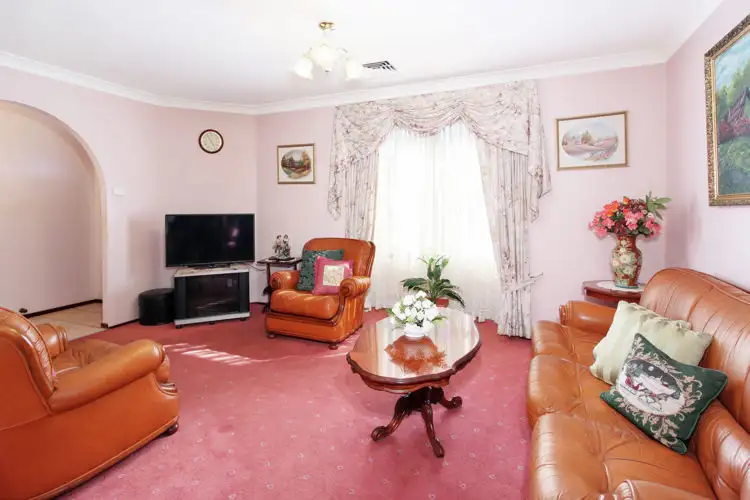 Sixth view of Homely house listing, 17 Vermont Court, Seven Hills NSW 2147