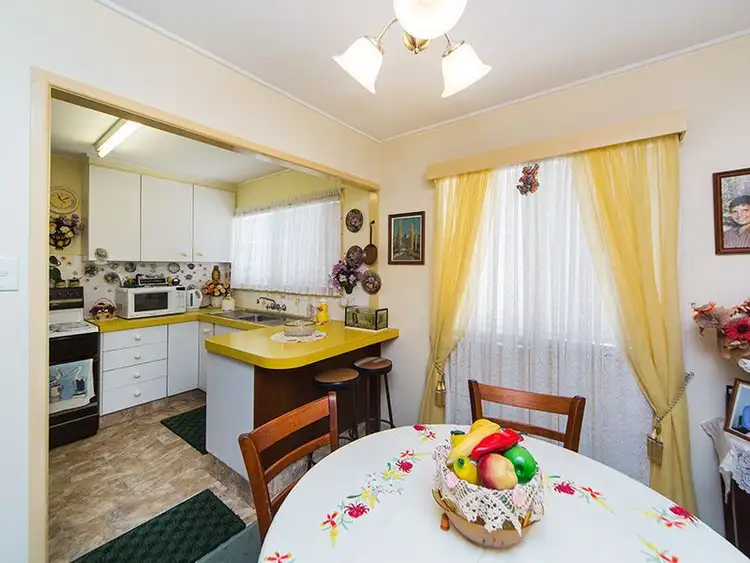 Sixth view of Homely house listing, 4 Kehoe Street, Upper Mount Gravatt QLD 4122