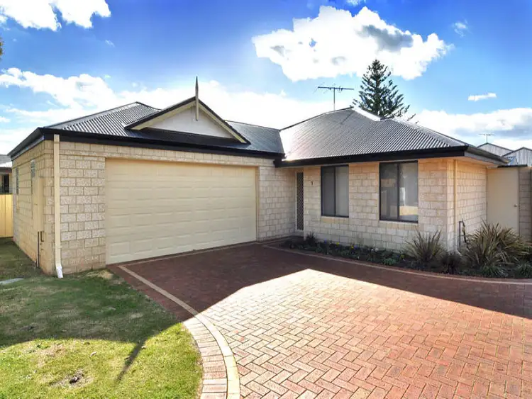 1 Little Street, Carey Park WA 6230