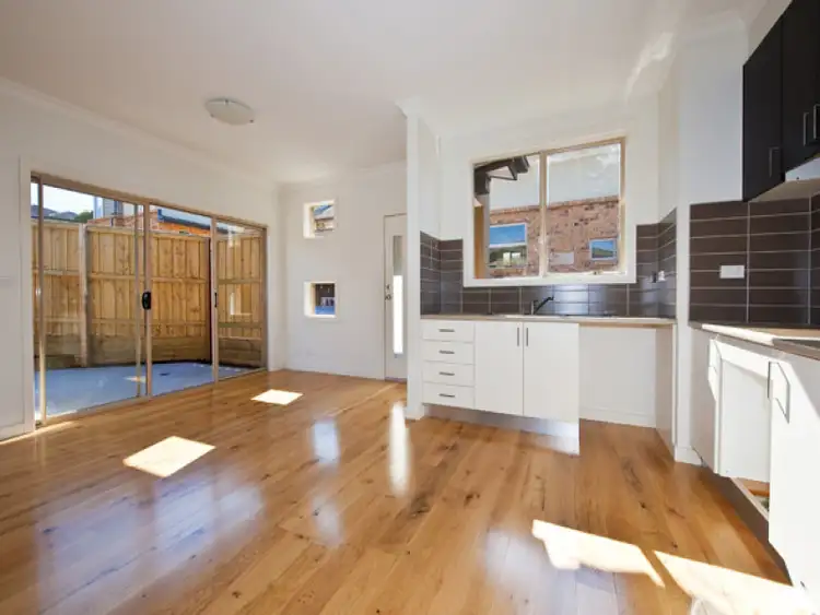 Fourth view of Homely townhouse listing, 1/43 Vigeons rd, Reservoir VIC 3073