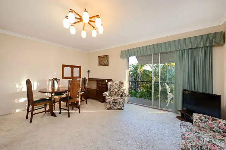 Fifth view of Homely unit listing, 2/19 Leigh Street, Coorparoo QLD 4151