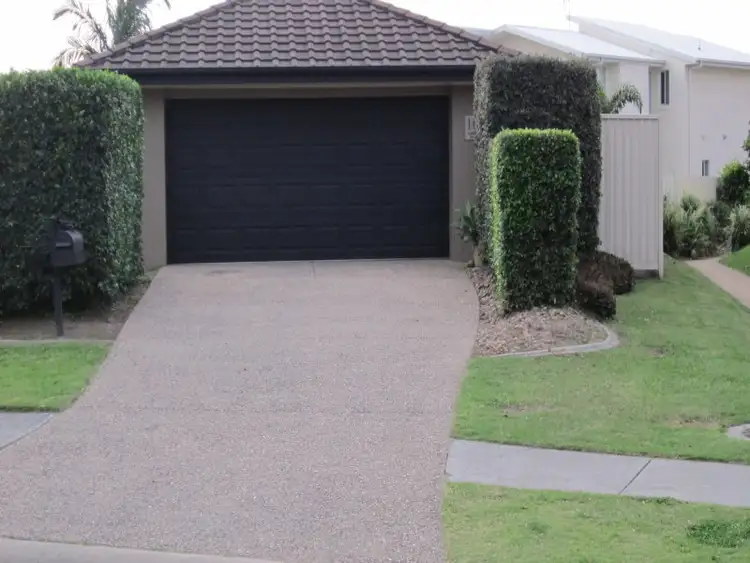 10 Serafina Drive, Helensvale QLD 4212