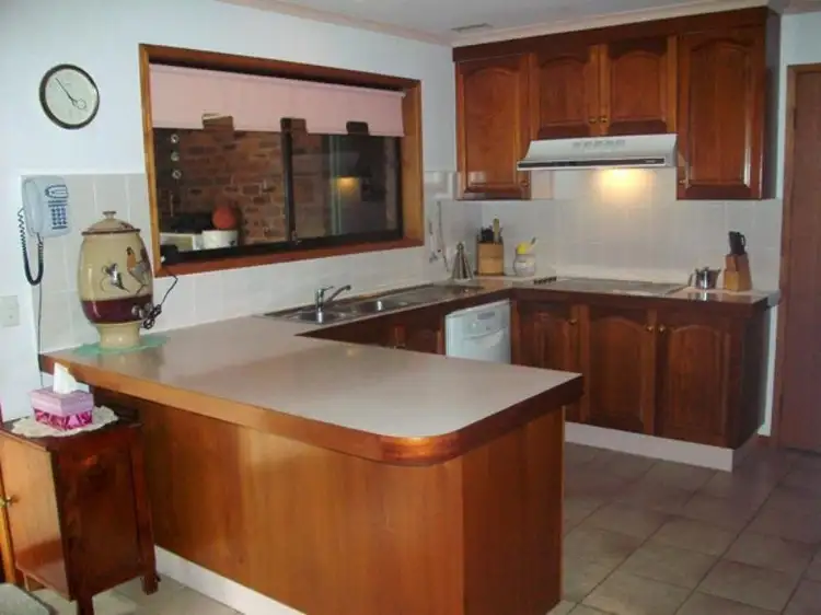 Fourth view of Homely house listing, 37 Bridgnorth St, Carindale QLD 4152