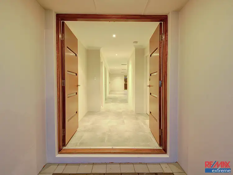 Fifth view of Homely house listing, 19 Sawtooth Bend, Banksia Grove WA 6031