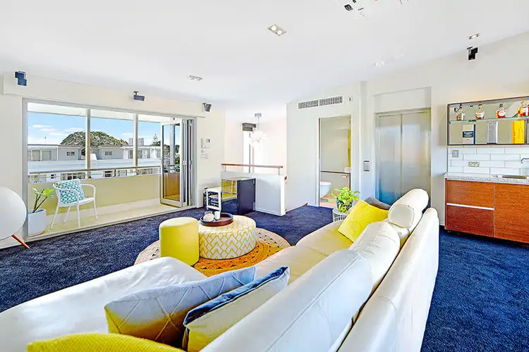 4/13 Second Avenue, Broadbeach QLD 4218