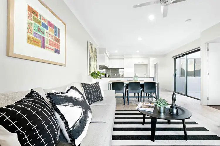 25 Locke Crescent, Caloundra West QLD 4551