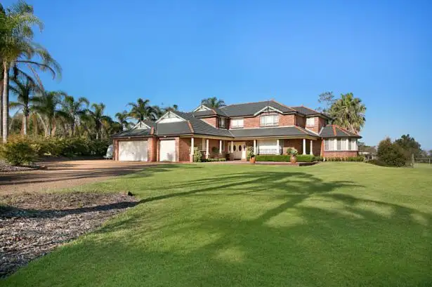 8 Cahill Close, Black Hill NSW 2322