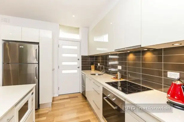 Second view of Homely house listing, 2/10 Hillview Crescent, The Hill NSW 2300