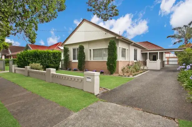 Main view of Homely house listing, 100 Gordon Avenue, Hamilton South NSW 2303