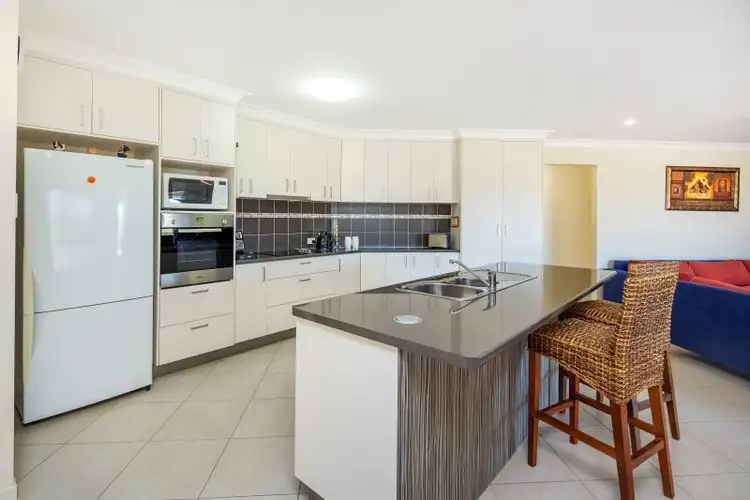 Second view of Homely house listing, 3 Bayridge Heights Drive, Nikenbah QLD 4655