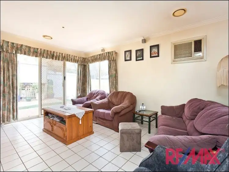 Fifth view of Homely house listing, 6 Hillview Rise, Hampton Park VIC 3976