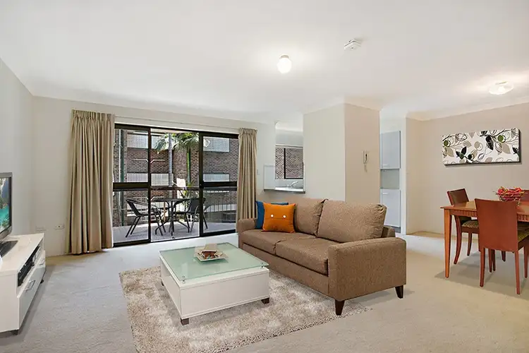 Main view of Homely unit listing, 3/87 Macquarie Street, St Lucia QLD 4067
