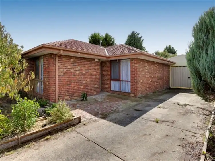 123 Warana Drive, Hampton Park VIC 3976