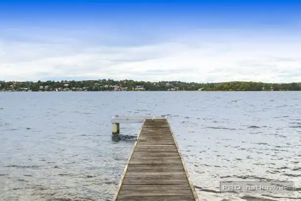 229 Coal Point Road, Coal Point NSW 2283