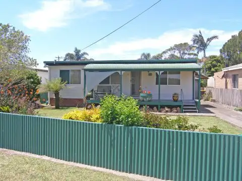 64 Greens Road, Greenwell Point NSW 2540