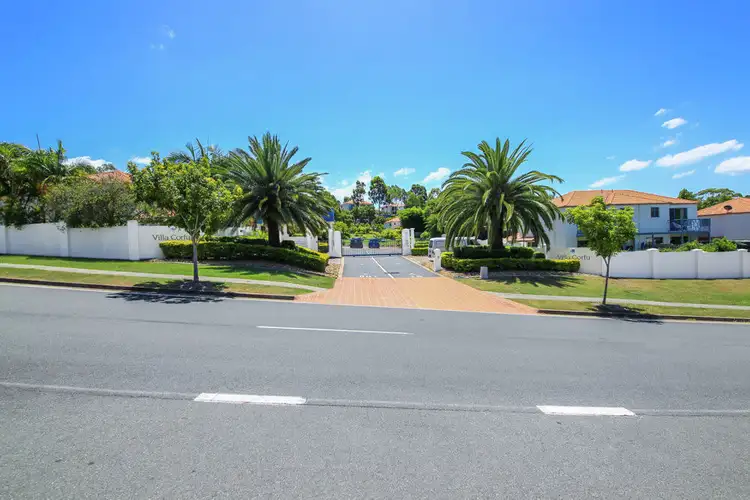 30/2 Studio Drive, Pacific Pines QLD 4211