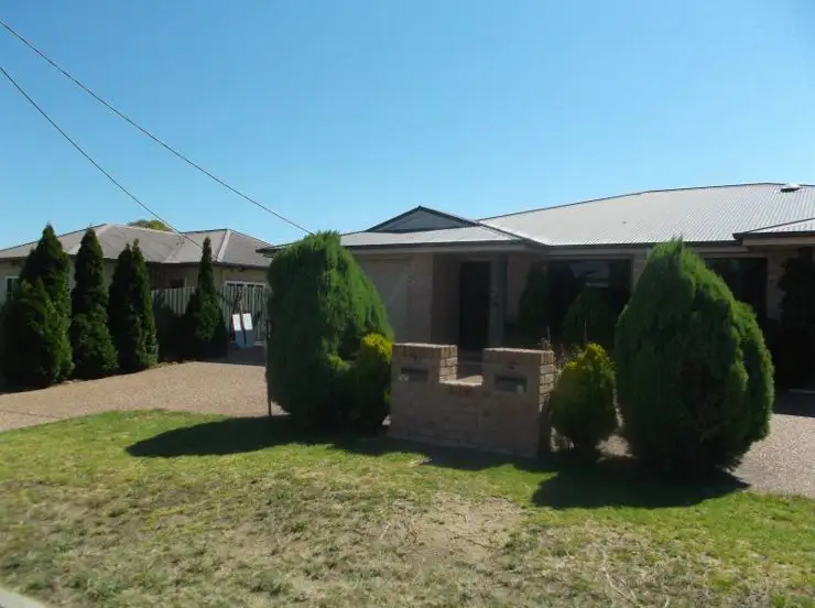 Second view of Homely unit listing, 1/118 Sugarloaf Road, Stanthorpe QLD 4380