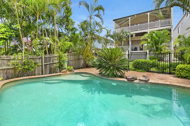 14 Melville Tce, Wynnum QLD 4178